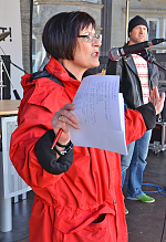 Susanne Kremer am Mikrophon