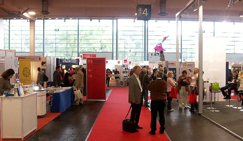 Blick in die Messehalle