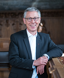 Porträt von Dr. Carsten Sieling, Präsident des Senats der Freien Hansestadt Bremen