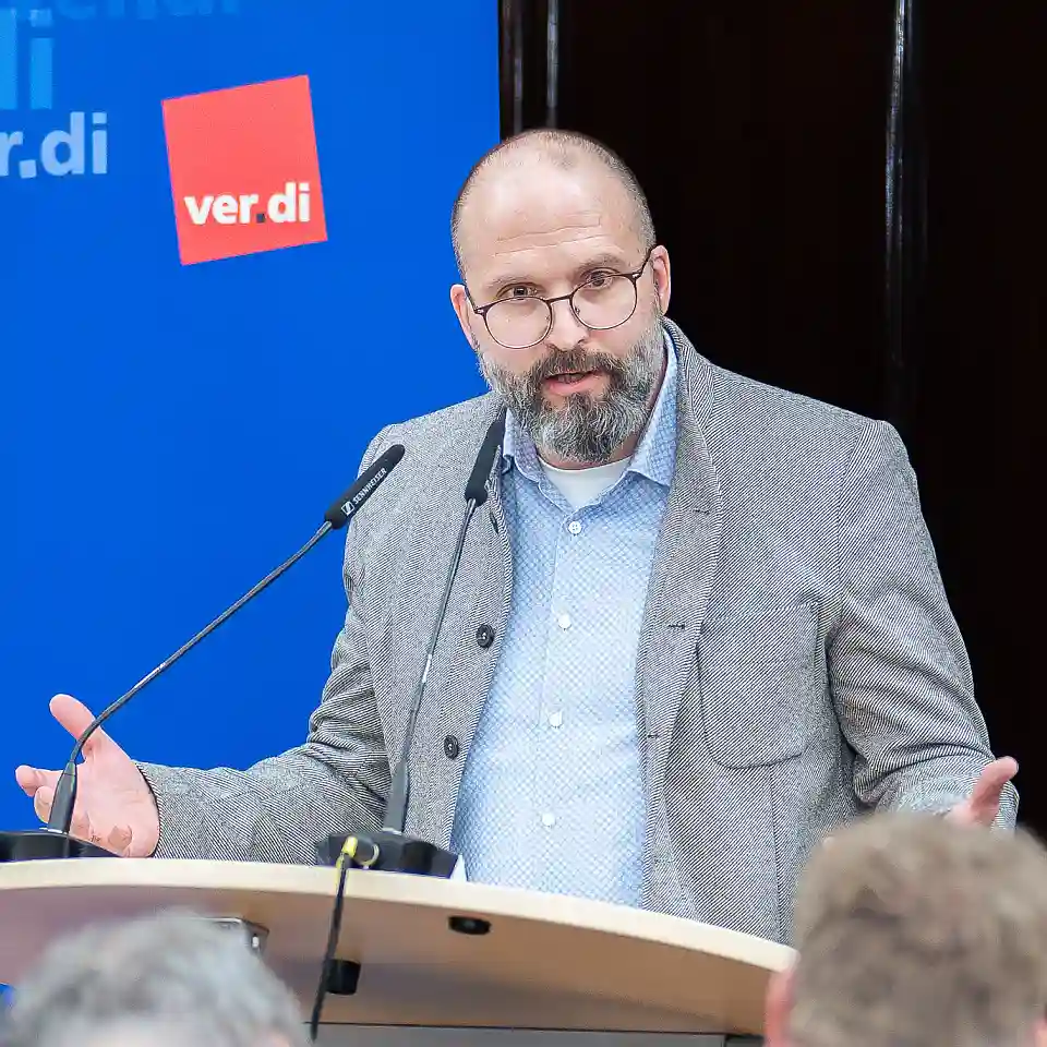 Lars Hartwig am Redepult