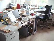 spezielle Arbeitsplatzausstattung für schwerbehinderte Menschen