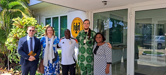 Besuch der Deutschen Botschaft