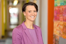 Porträt Dr. Claudia Bogedan