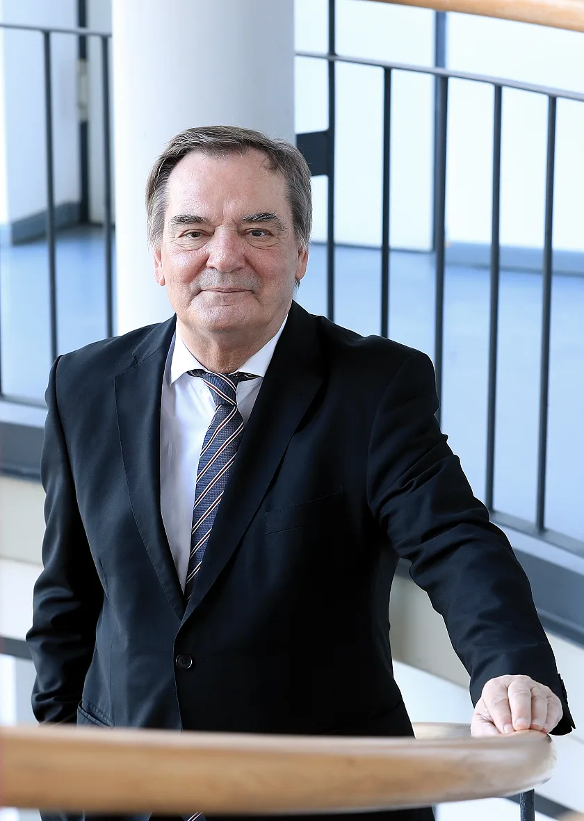 Portrait Von Rudolf Hickel