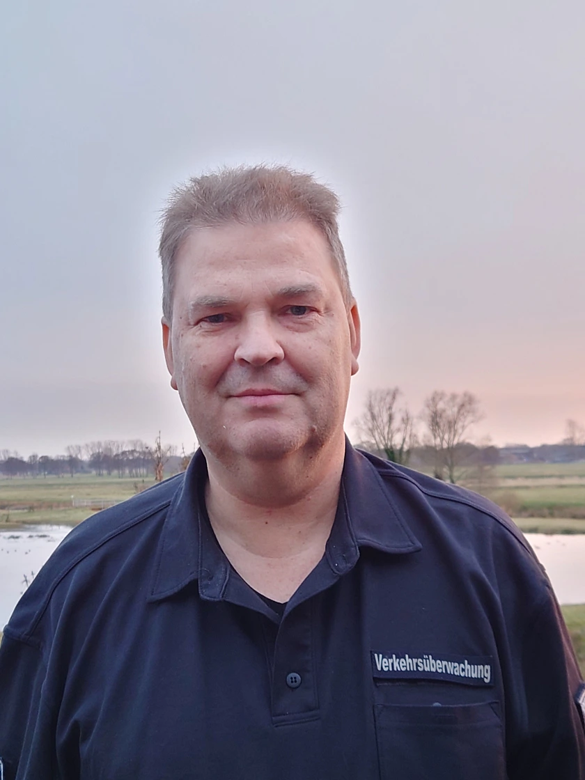 Marko Broekmann in Dienstbekleidung