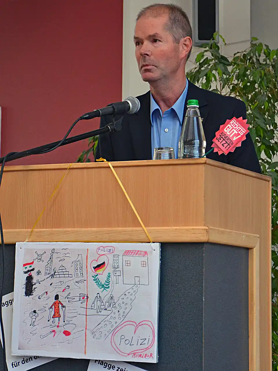 Rolf Oehmke am Rednerpult