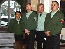 4 Kollegen der Personenkontrolle