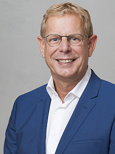 Porträt Ingo Schierenbeck, Hauptgeschäftsführer der Arbeitnehmerkammer Bremen