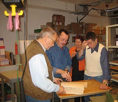 Die Druckergebnisse werden begutachtet