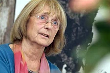 Porträt der ersten Bremer Landesfrauenbeauftragten Ursel Kerstein