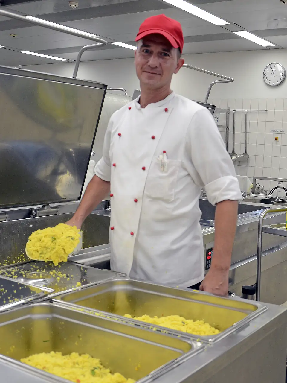 Teamleiter Herr Lippmann mit lecker Cous Cous